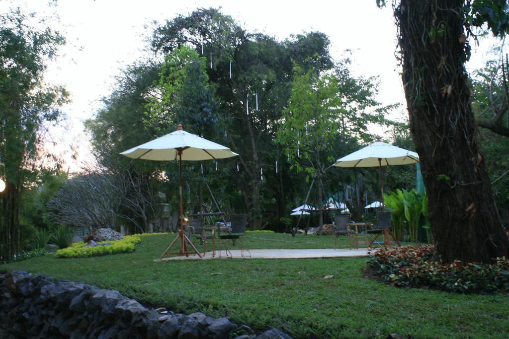 Khao Yai Garden alojamiento Pak Chong Exterior foto
